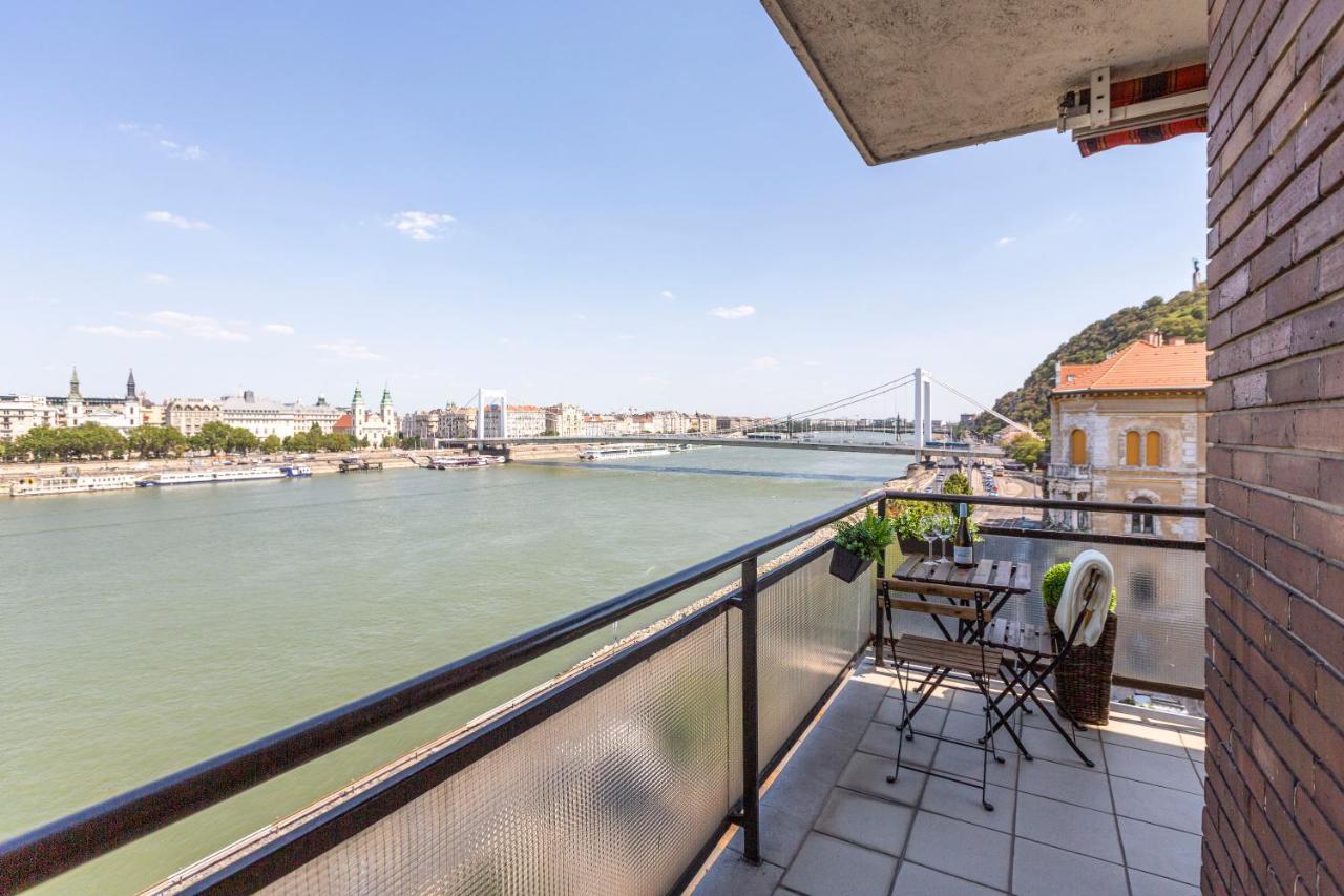 Luxury With A Beautiful View For The Danube River דירה בודפשט